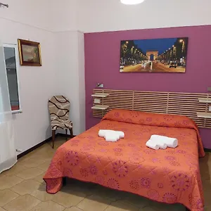 Palazzo Paladini 3*, Lecce Italia
