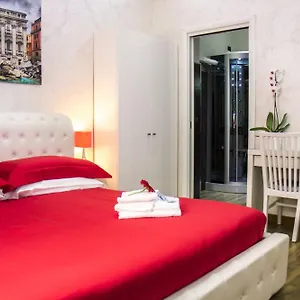 Luxury Savini 2*, Roma Italia